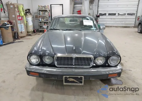 1984 Jaguar Xj6 Vanden Plas z USA, uszkodzony, nr VIN SAJAY1343EC381772